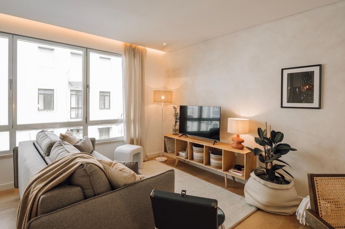 Appartement Annunziata - 1 Bedroom And Parking In Alvalade